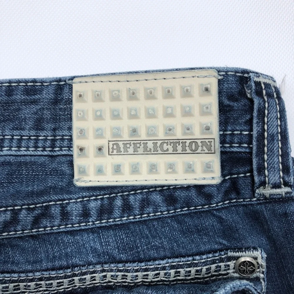 Affliction Premium Blake Jeans Mens 33 Medium Wash Straight Leg Embroidered **